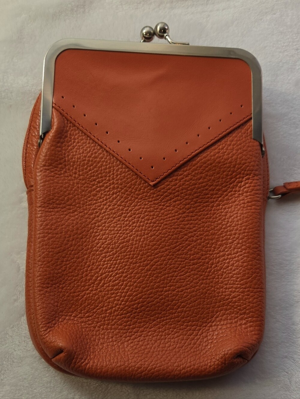 Cold Water Creek Orange Kisslock Cross Body Strap Shoulder Bag. EUC
